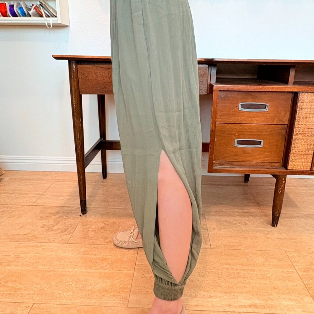 1 State Joggers With Leg Slit Olive Green Size Small